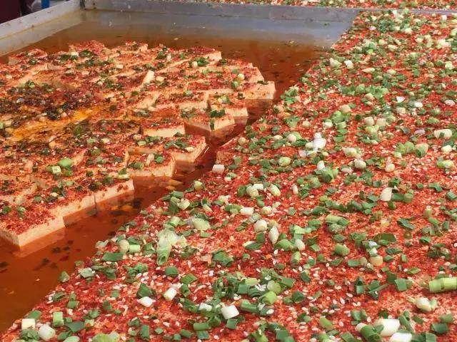 大年初一都匀哪里热闹,大年初一的现状