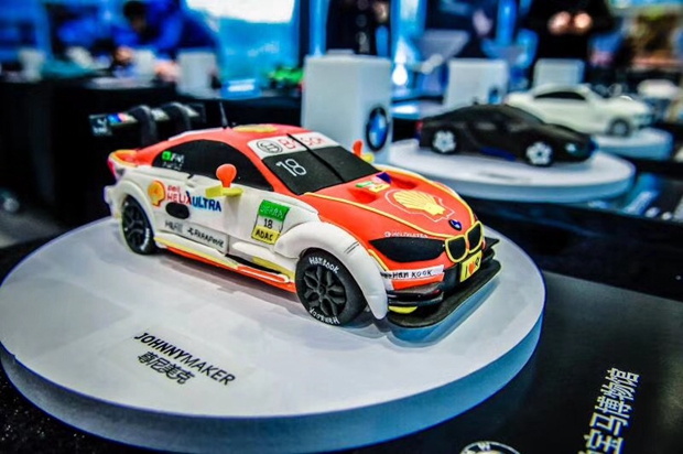 能吃的宝马博物馆2.6米宝马logo蛋糕申请吉尼斯记录