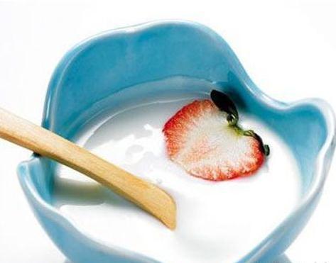 用清水加白醋洗脸能美白吗,什么水洗脸能美白