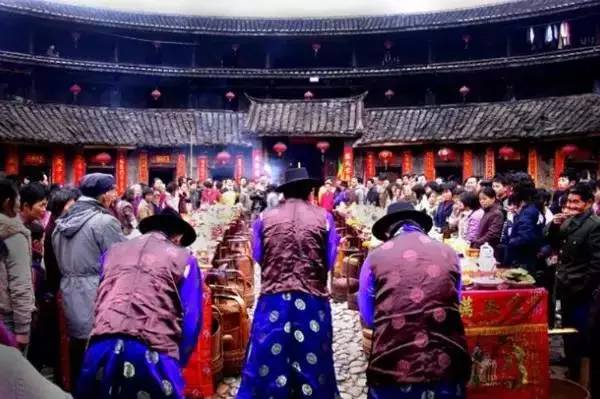 今夜元宵节愿月圆人团圆,元宵节到了愿你月圆人圆事事团圆