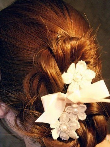 韩式麻花辫盘发教程,麻花辫让盘发更有气质