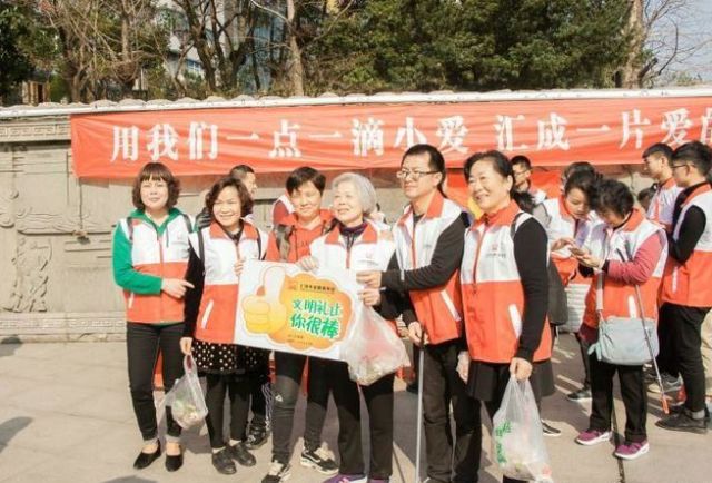 江西赣州学雷锋标兵,全国学雷锋活动示范岗