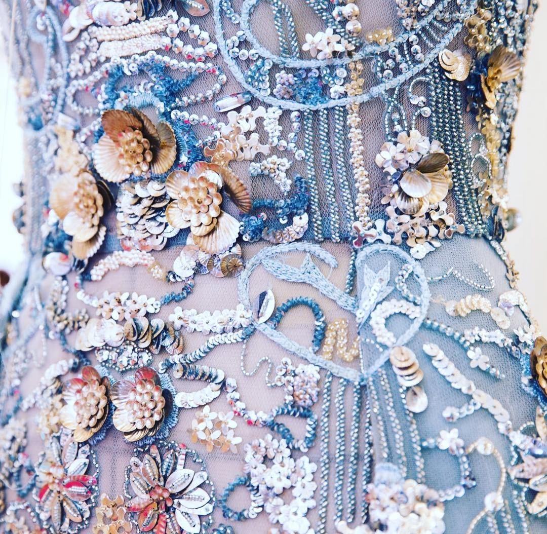 上帝创造了爱情人类发明了婚姻,上帝创造了男人女人