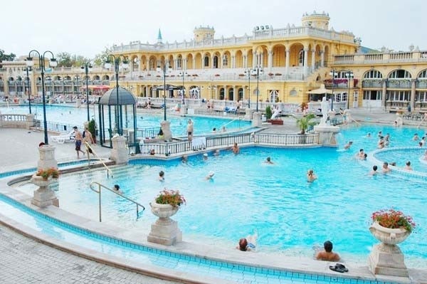 世界十大疗养温泉,温泉世界蜜月旅游景点