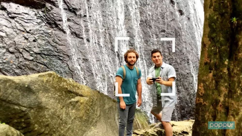 藏在手机壳里放口袋就能带走，这么小的黑科技无人机还是第一次见