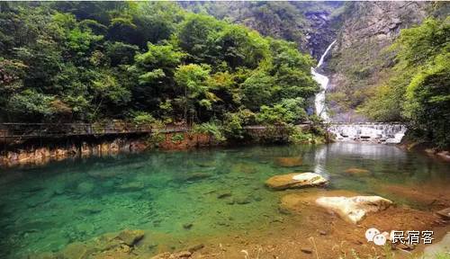 初夏,感受溪水的清凉,就去这几家溪畔民宿