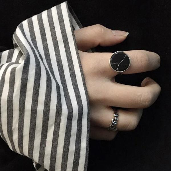 突然很想买个戒指是什么心理,想买个戒指来提醒自己