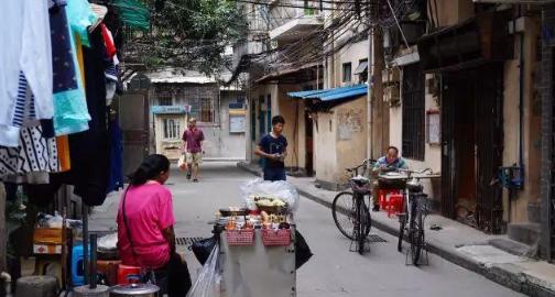 一碗牛杂能在夜市立足几十年,牛杂记忆深处的味道