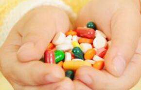 出门旅游宝宝发烧,春节和孩子容易感冒