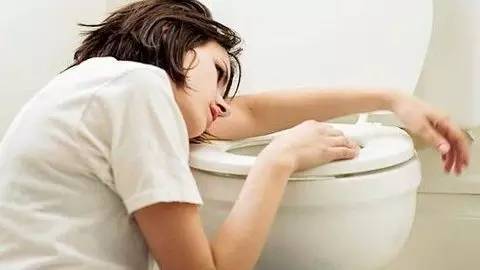 孕中期见红保胎几率有多大,孕早期见红了如何保胎