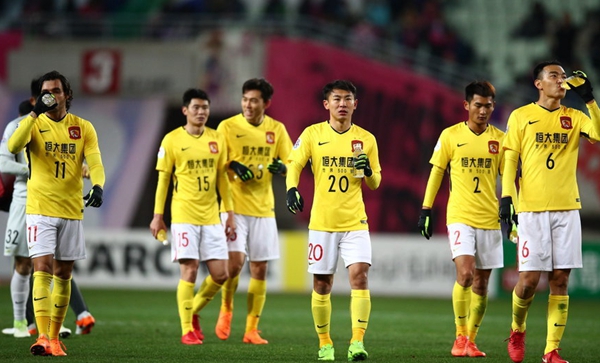 亚冠广州队0-2大阪樱花,上海申花对恒大亚冠首发名单