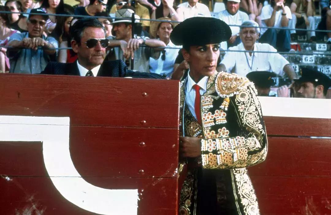 真正爱一个人不在乎能不能长久,爱上一个优秀的人就不能再将就了