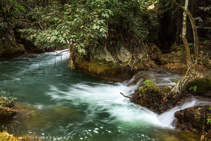 崇左自驾旅游景点有哪些地方,广西崇左沿途的风景