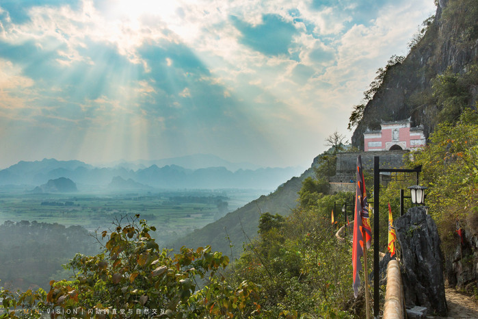 崇左自驾旅游景点有哪些地方,广西崇左沿途的风景