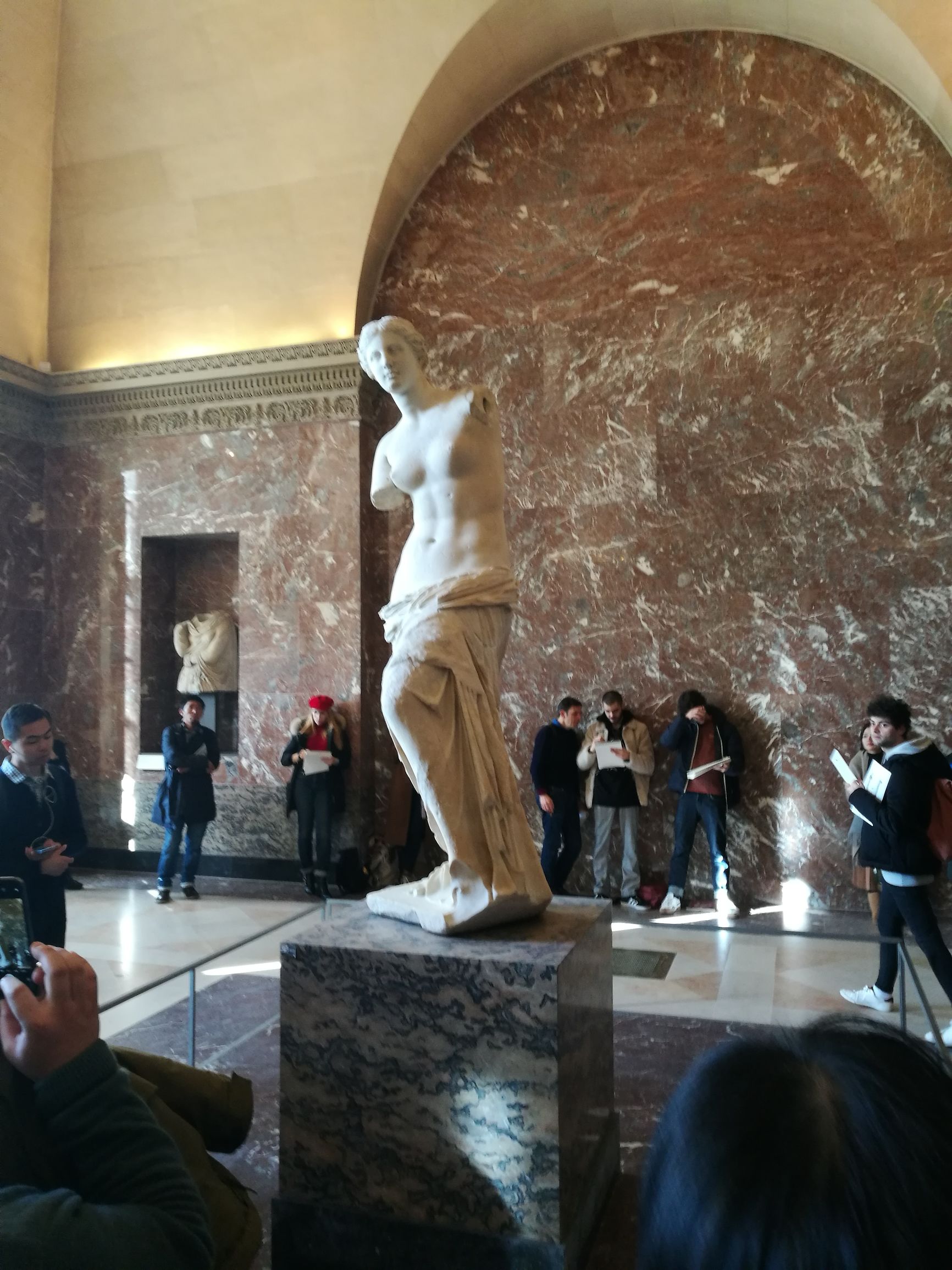 你花2万三亚飞东北，我花2万欧洲住10天！