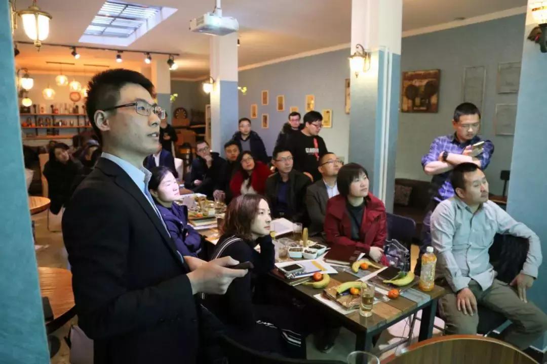 宠研社06期宠业茶话会在京举行，狗富贵互相旺