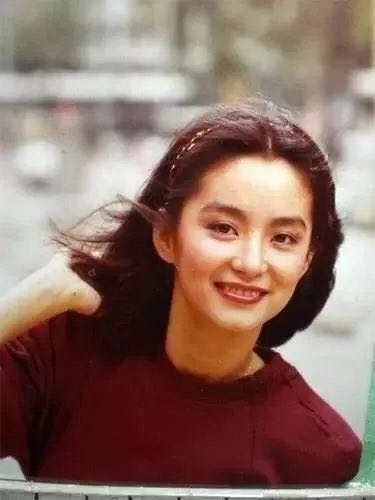 1000张网红脸，也比不上香港的盛世美颜！