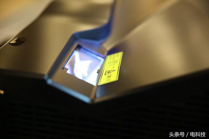 pptv激光电视max2,pptv激光影院