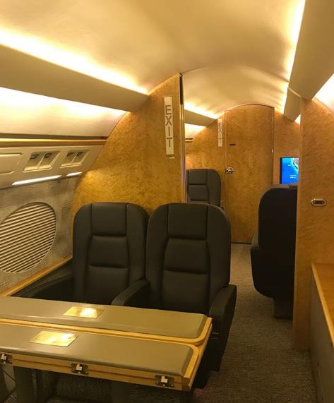 梅威瑟炫富新境界,梅威瑟炫富的生活视频