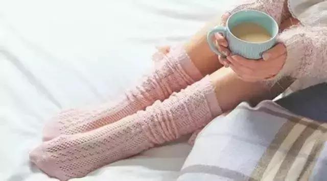 产后手脚冰凉怕冷是什么原因,产后手脚冰凉吃什么中药