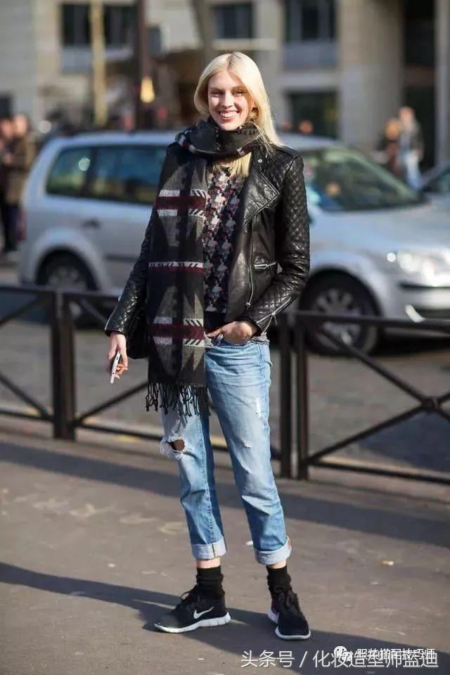 袜子鞋的穿衣搭配图,时尚穿搭小技巧袜子怎么穿好看