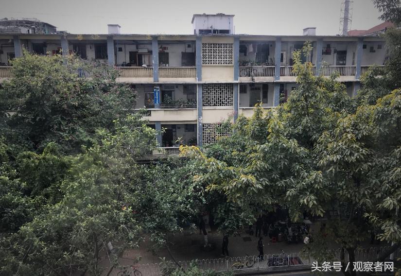 奢侈品海外代购揭秘,深挖朋友圈