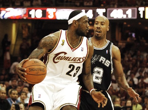 2011年詹姆斯总决赛失利,詹姆斯面对媒体谈论总决赛失利