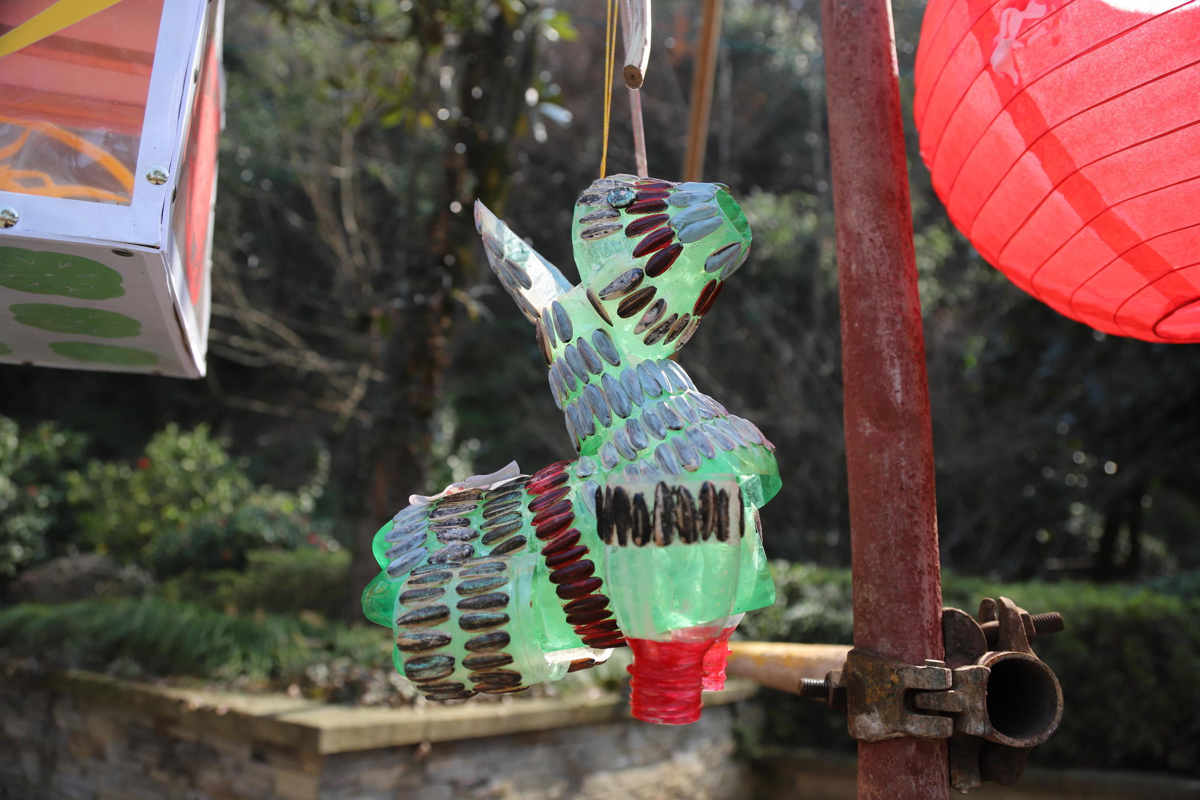 废物利用元宵节花灯手工制作,废物利用元宵花灯手工制作