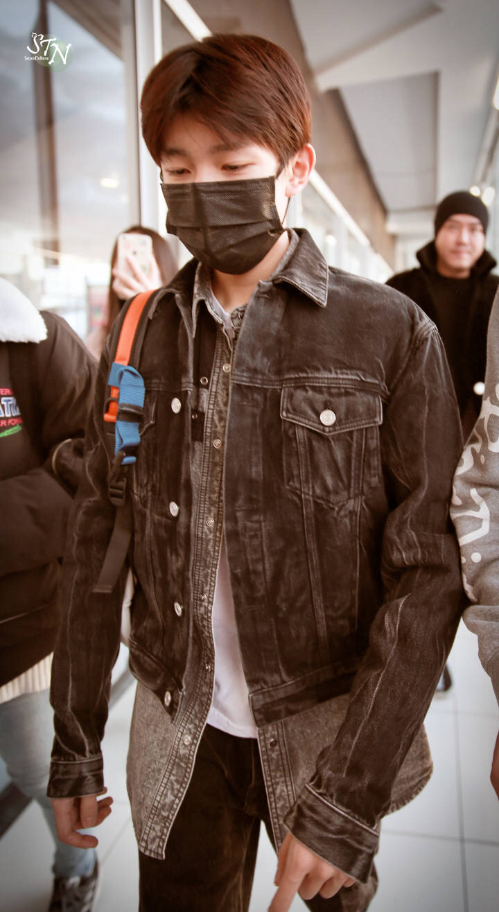 王源王俊凯巴黎时装周,王源参加巴黎时装周了吗