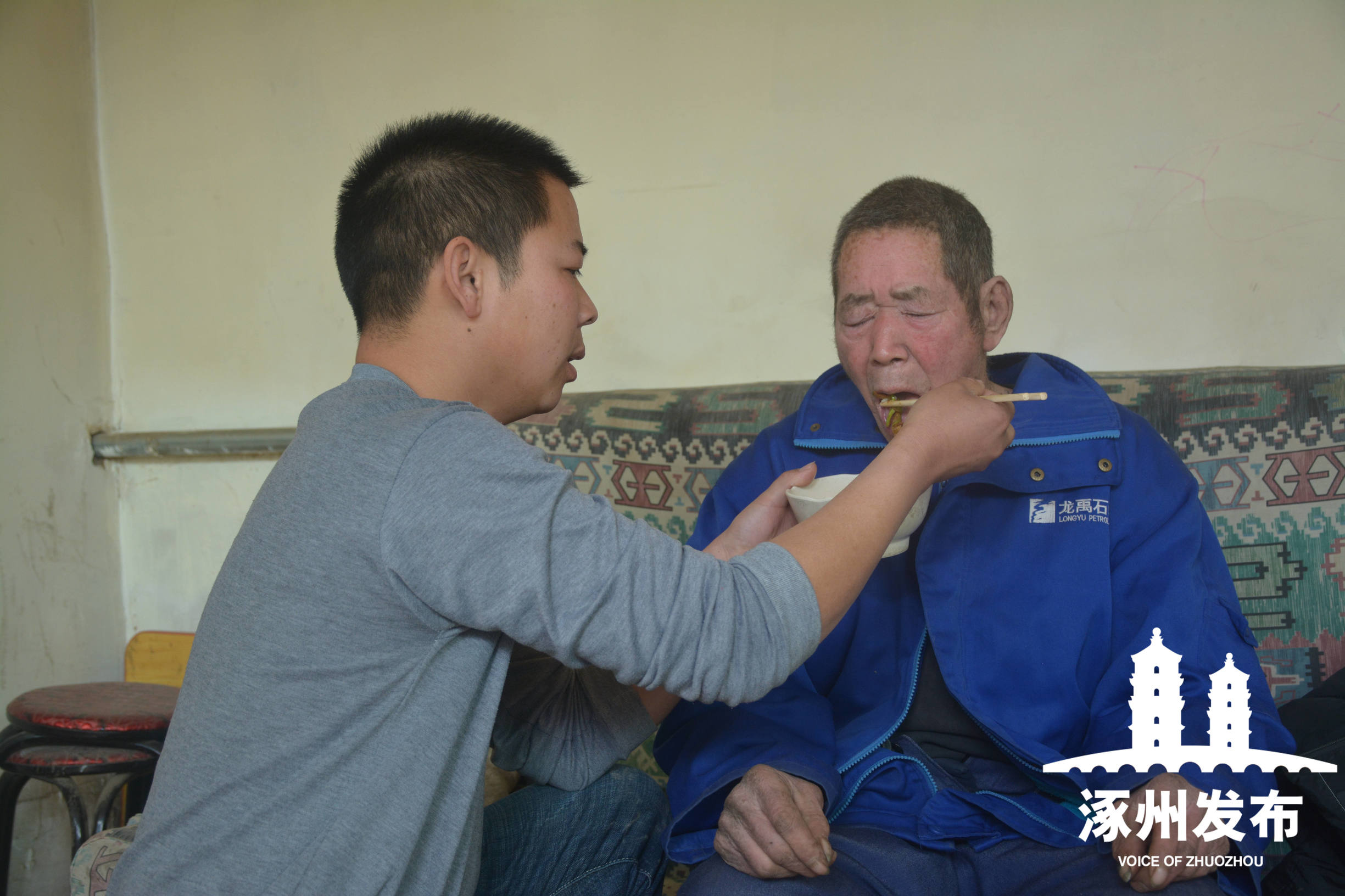 上门女婿一个人扛起一个家,上门女婿撑起家