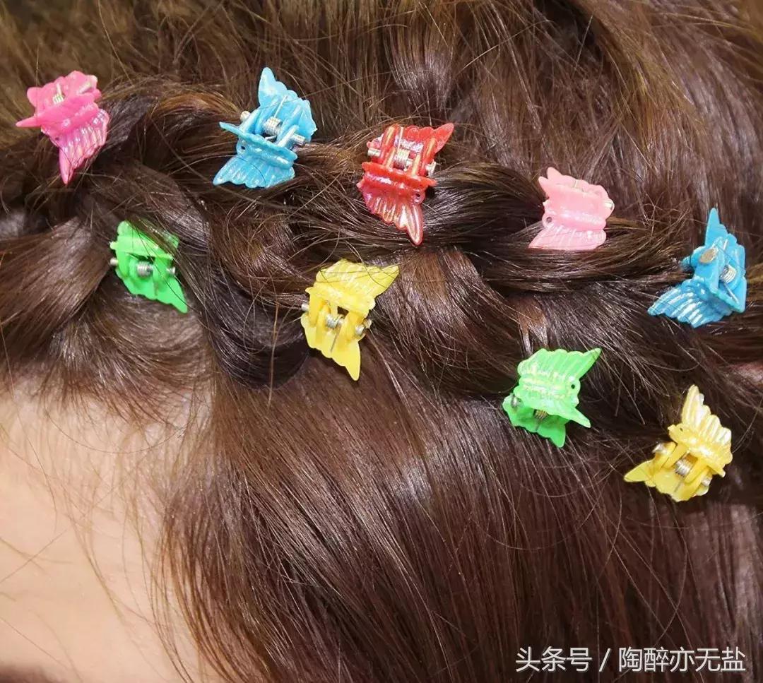 适合减龄少女心的发饰,80年代最流行的女士发饰