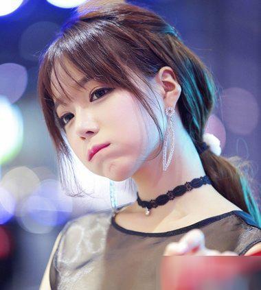 头大脖子短适合的发型,头比较大女生适合什么发型