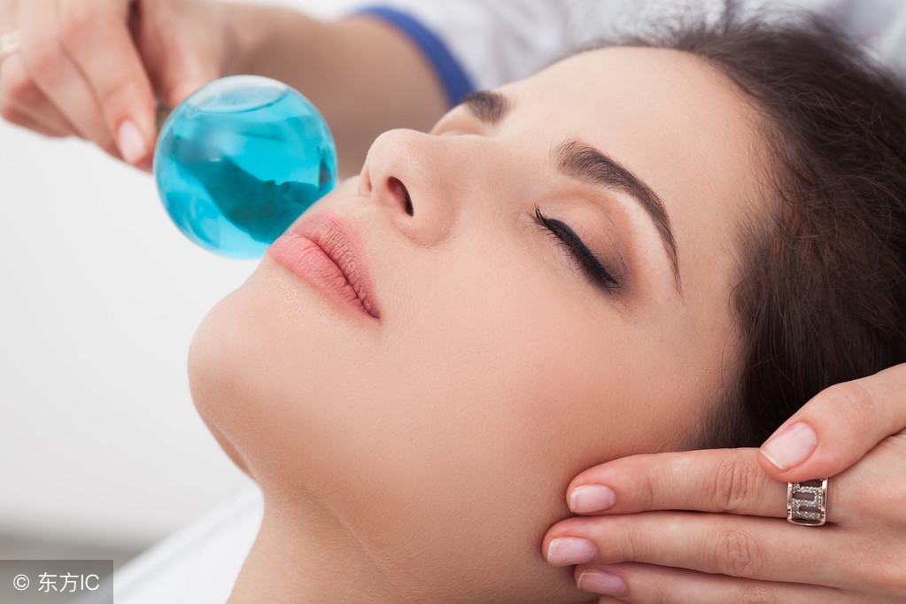 去黑头收缩毛孔小窍门,祛黑头收缩毛孔的小妙招