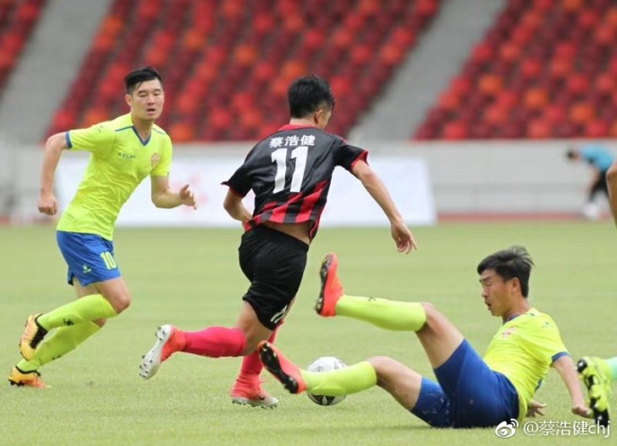 5年前拒绝恒大读大学,今晚首秀挑落恒大,他实现了普通人的梦想