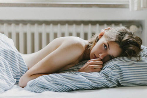 吹空调是最幸福的事,夏天最幸福就是洗澡后吹空调