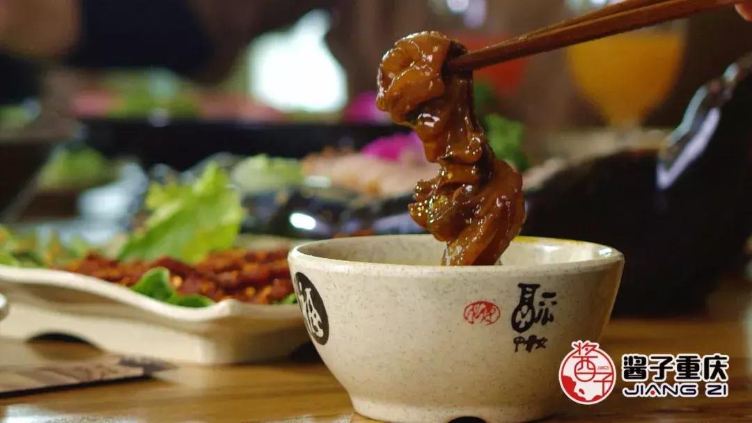 重庆又有一个公园要火了,重庆八一广场上面的楼