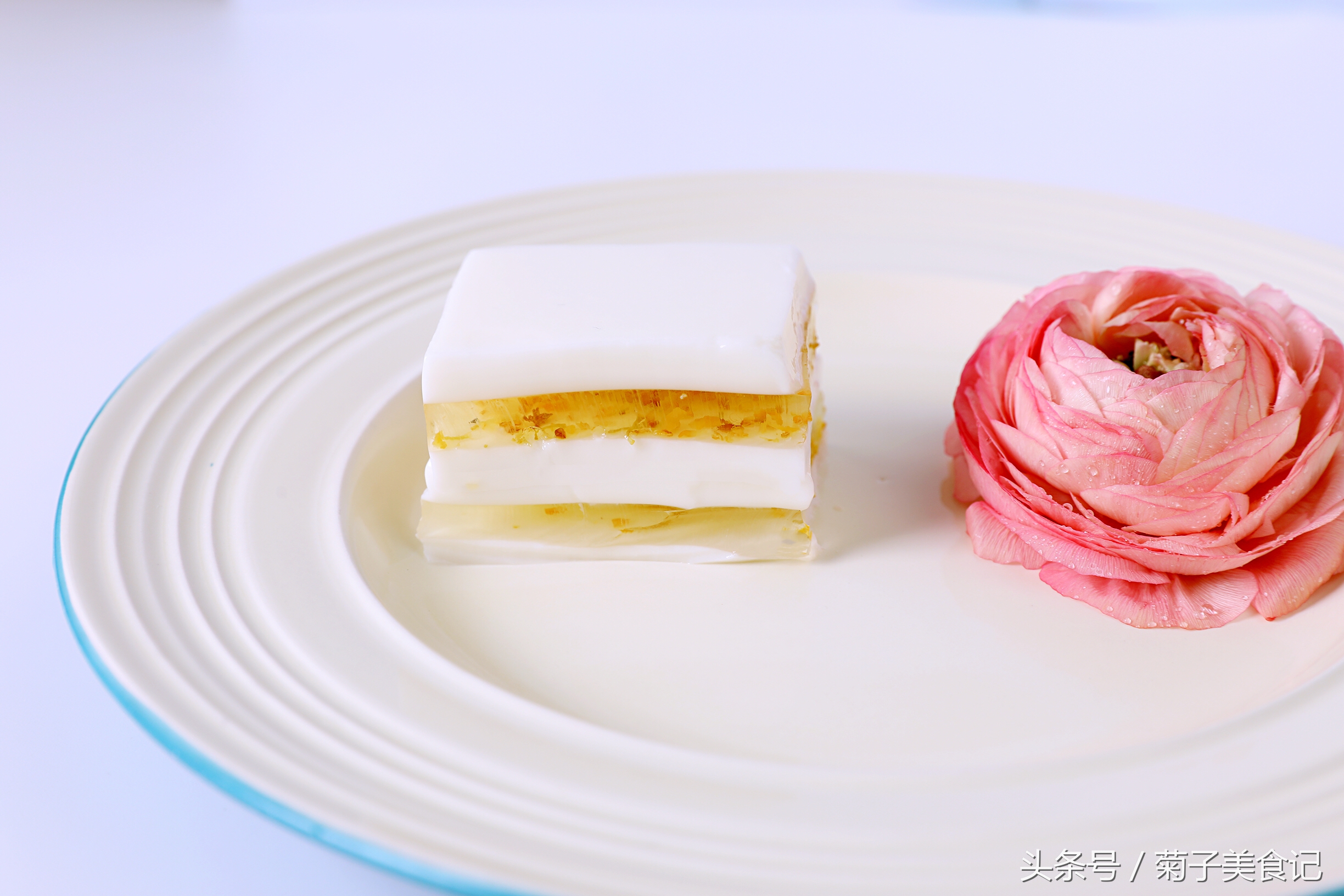 白凉粉椰汁桂花糕,椰汁桂花糕的做法教程