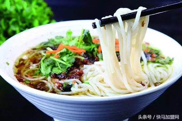 米线店是怎么赚钱,现在米粉店生意好做吗