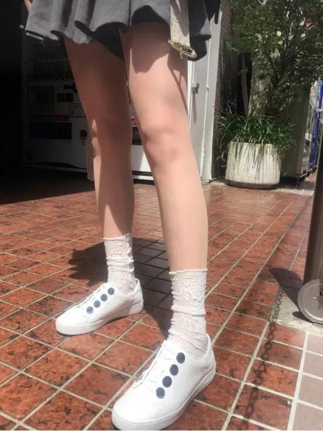 光腿神器怎么搭春季,清爽百搭的显腿神器