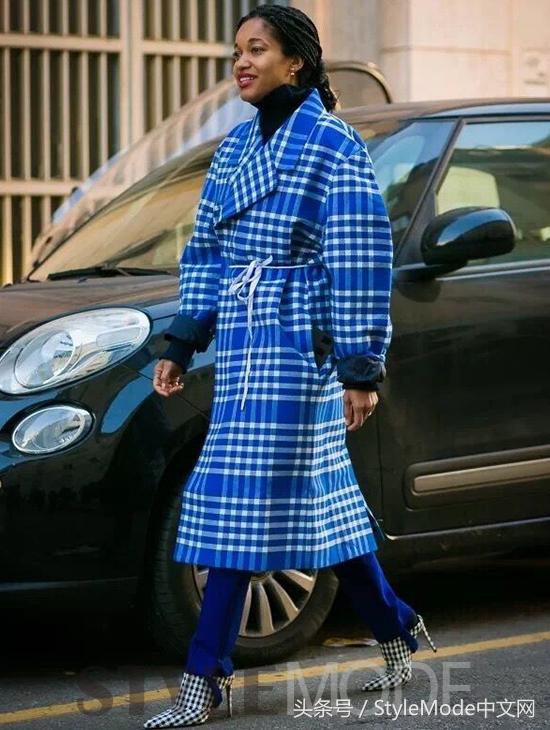 妈妈高档踩脚裤,薄款光泽踩脚裤