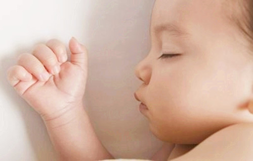 宝宝睡觉后脑勺出汗多什么原因,宝宝睡觉后脑勺出汗怎么护理