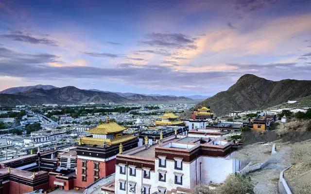 拉萨到尼泊尔陆路攻略 (国内及拉萨至尼泊尔详细旅行攻略)