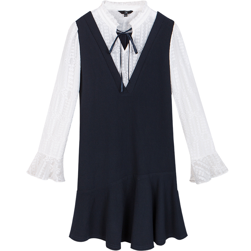 清新连衣裙英文,浪漫荷叶边美裙摇曳出万种风情