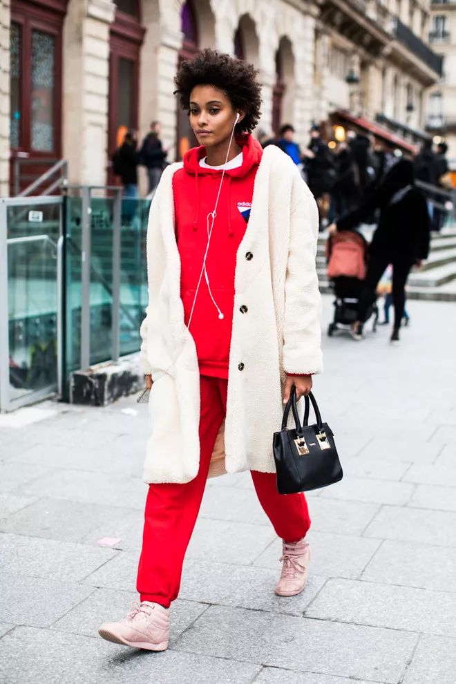 穿腻了的卫衣应该怎么改造,穿腻的连帽卫衣