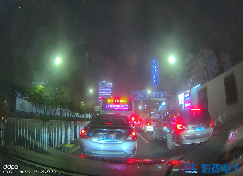 分辨率大爆炸！记录仪能这样玩?盯盯拍mini3行车记录仪体验评测