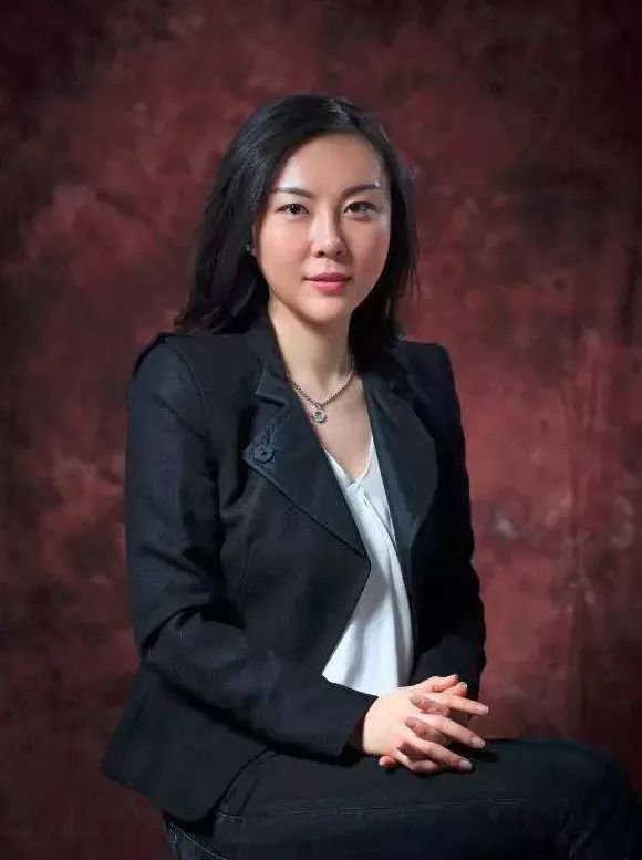 创业中最漂亮的女人,中国十大创业风云人物女性