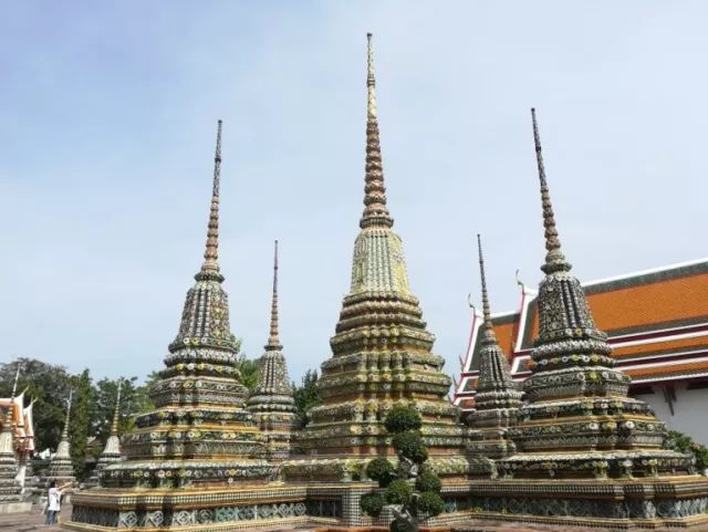 君行体验官专栏丨他在佛之国度，邂逅了一场浪漫