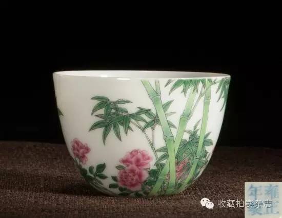 在神像下泡壶老茶赏个贴，就得几个亿，城会玩！