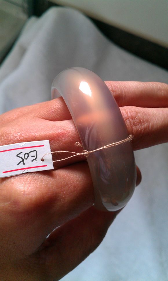 容易失水的玉,玉缺水会变黄