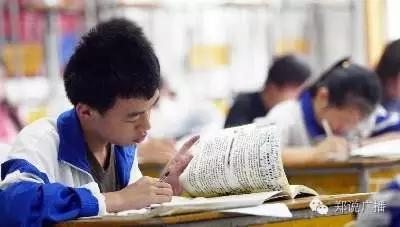 郑州中考外地户籍升高中政策,郑州初中升高中招生政策公布